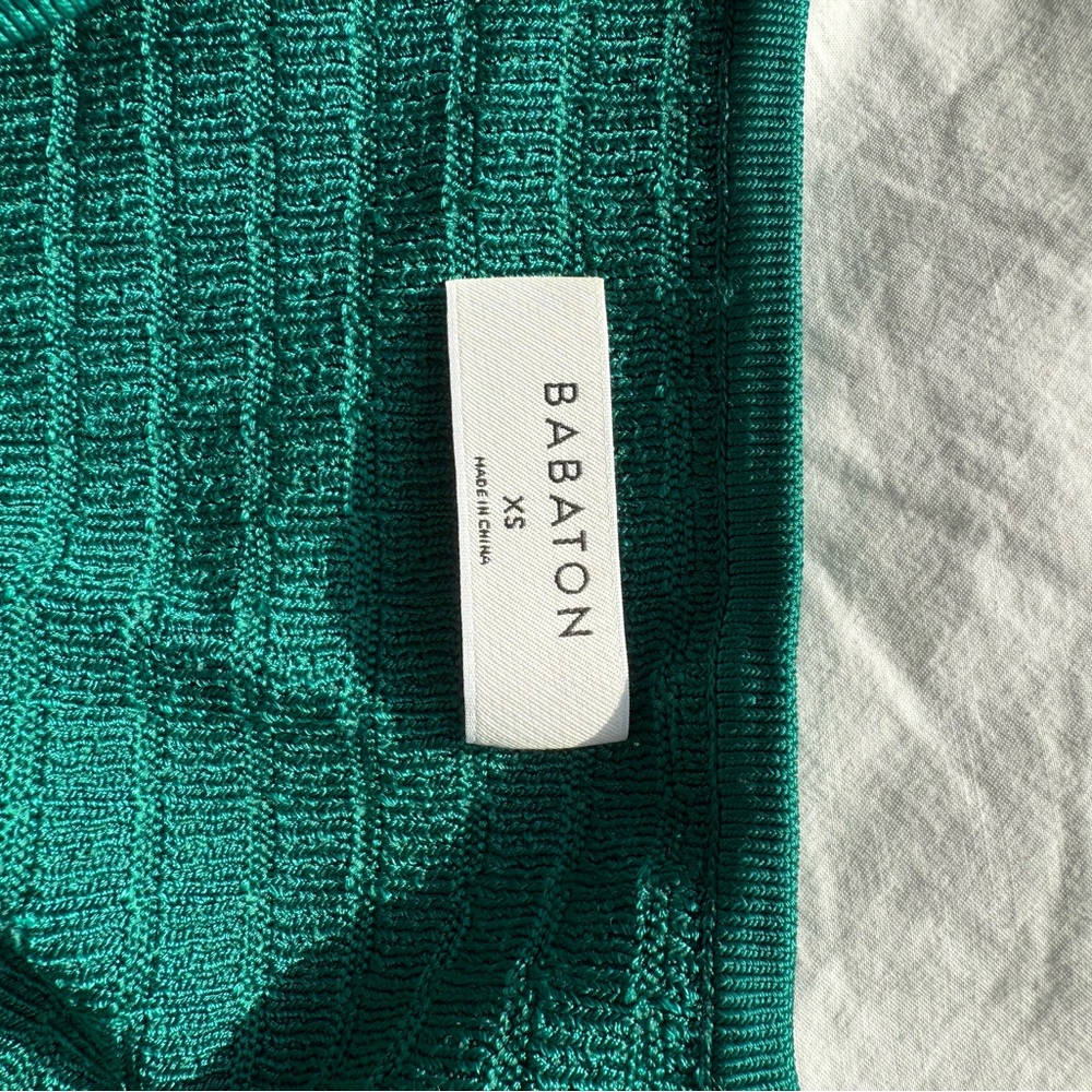 Aritzia Babaton Emerald Green Button-Up Tank Top - Picture 8 of 8